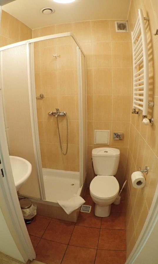 Nawojka Hotele Studenckie Krakow Dış mekan fotoğraf